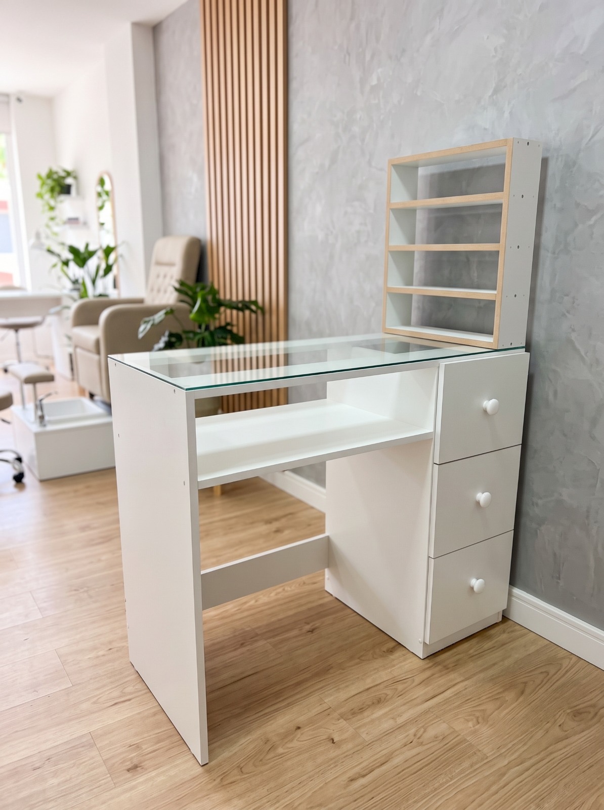 Mesa manicurista, segunda vista